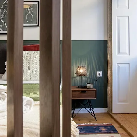 아파트 Mouzinho Darling W/ Ac In Center By Lovelystay