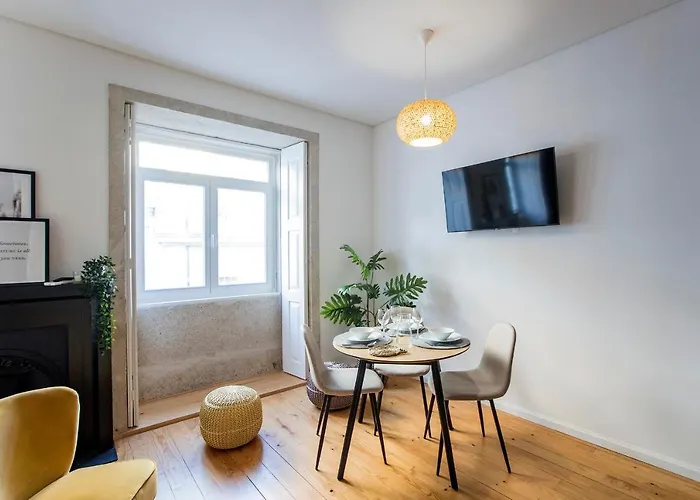 Mouzinho Darling W/ Ac In Center By Lovelystay *