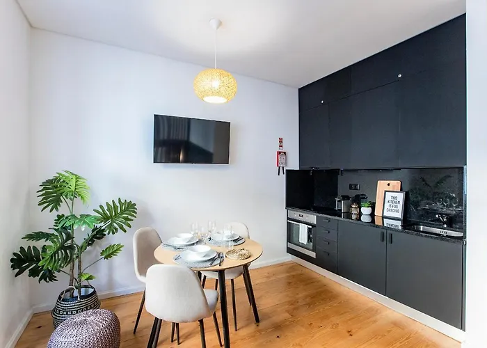 Apartament Mouzinho Darling W/ Ac In Center By Lovelystay *