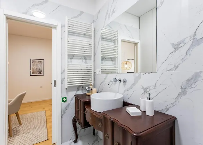 Mouzinho Darling W/ Ac In Center By Lovelystay Oporto