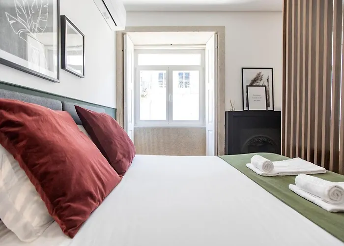 Apartamento Mouzinho Darling W/ Ac In Center By Lovelystay