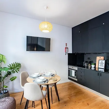 Apartment Mouzinho Darling W/ Ac In Center By Lovelystay *