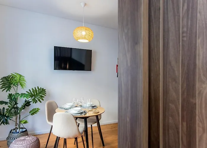 Mouzinho Darling W/ Ac In Center By Lovelystay Oporto